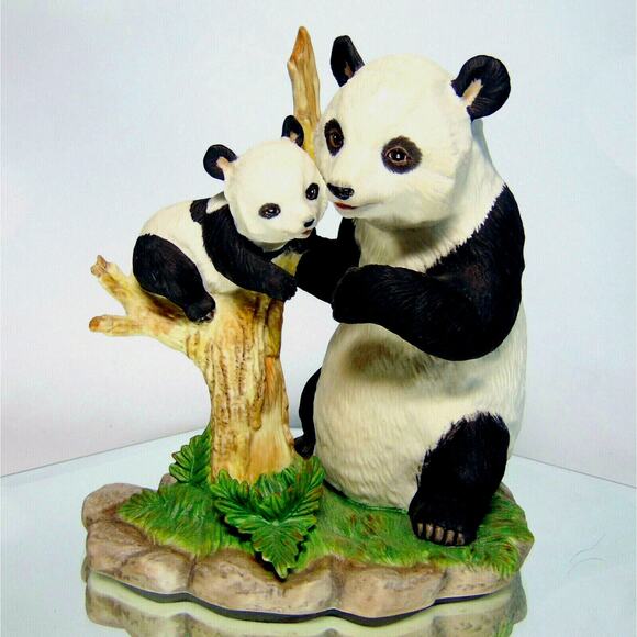 LENOX 1993 Porcelain Giant MOTHER PANDA BEAR & BABY CUB Tree FIGURINE Bears